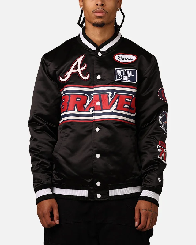 New Era Atlanta Braves 2024 Rally Drive Jacket Black/White Knit Fabric Woven Fabric Fleece Fabric New Era Atlanta Braves 2024 Rally Drive Jacket Black/White Knit Fabric Woven Fabric Fleece Fabric