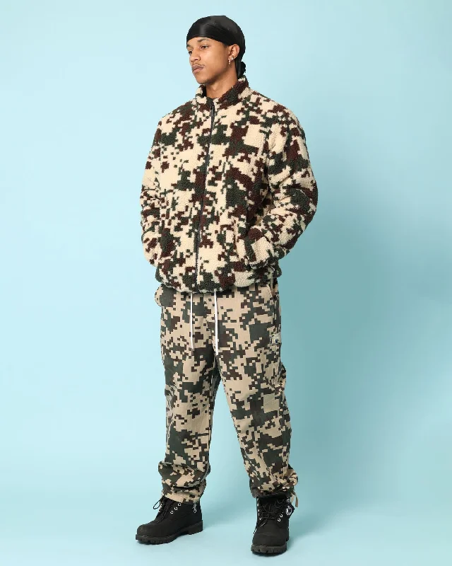 Carré Digi Sherpa Reversible Jacket Black/Camo Welt Pockets Slit Pockets Flap Pockets Carré Digi Sherpa Reversible Jacket Black/Camo Welt Pockets Slit Pockets Flap Pockets