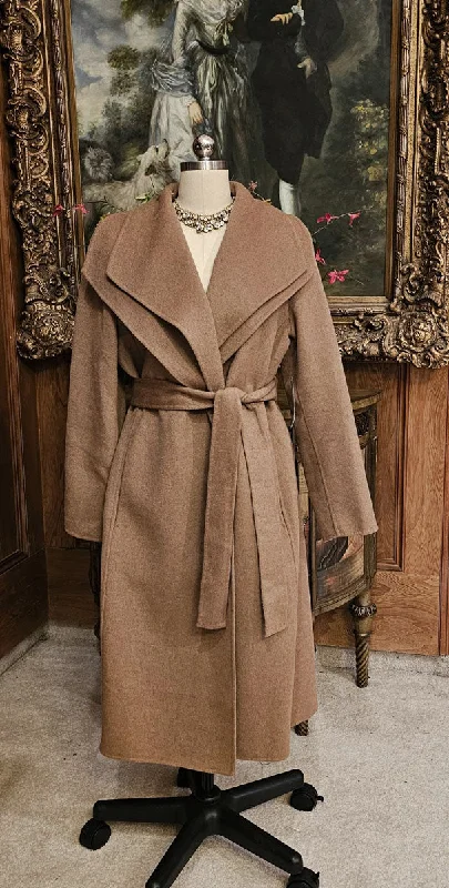 NEW WITH TAG - WOOL WRAP COAT WITH BELT AND DOUBLE COLLAR - NEVER WORN Collared Crew Neck Turtle Neck NEW WITH TAG - WOOL WRAP COAT WITH BELT AND DOUBLE COLLAR - NEVER WORN Collared Crew Neck Turtle Neck