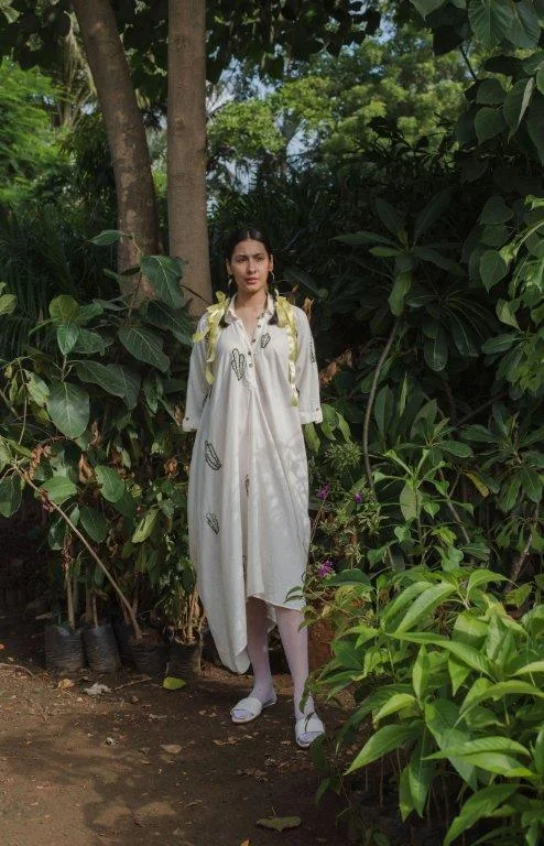 VAAYU COLLARED DRESS
