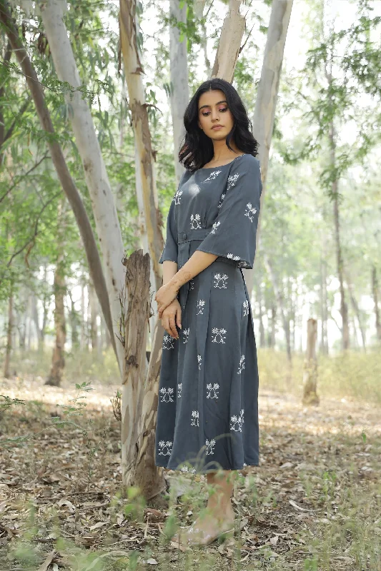 NAVY BLUE EMBROIDERED SUMMER DRESS
