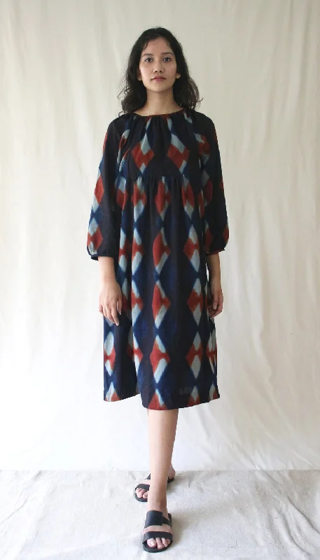 Ahmya - Calf-Length Dress