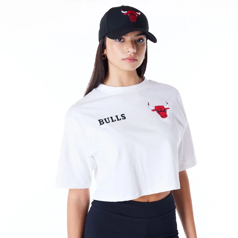 Chicago Bulls Womens NBA Team Logo Wordmark White Crop T-Shirt Casual Formal Business Chicago Bulls Womens NBA Team Logo Wordmark White Crop T-Shirt Casual Formal Business