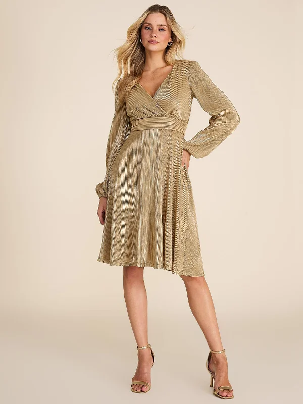 V-Neck Shiny Plissé Fit & Flare Knee Length Dress Tunics Stylish elegant