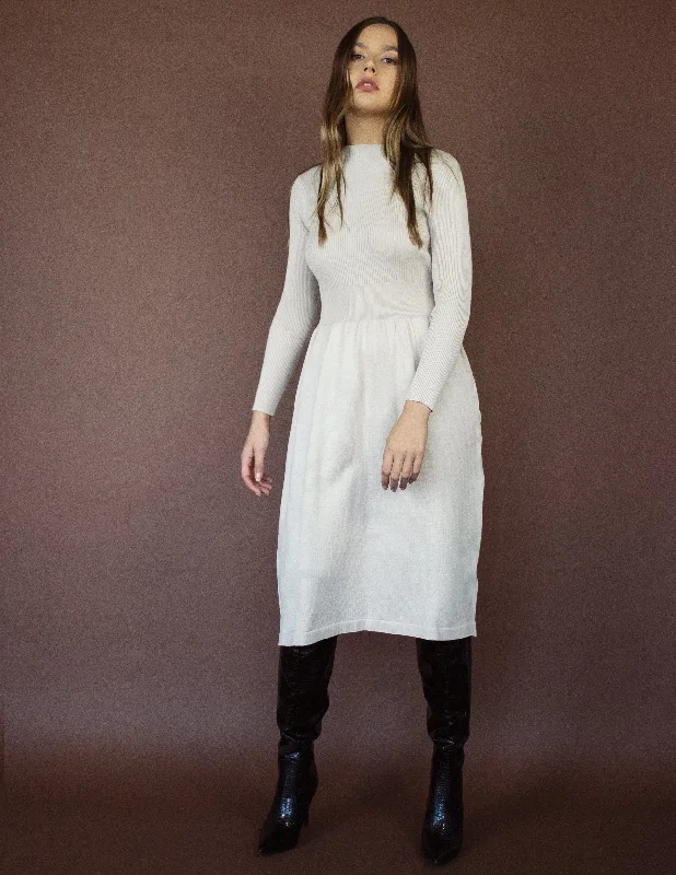 KESTREL DRESS Crew Neckline Sporty