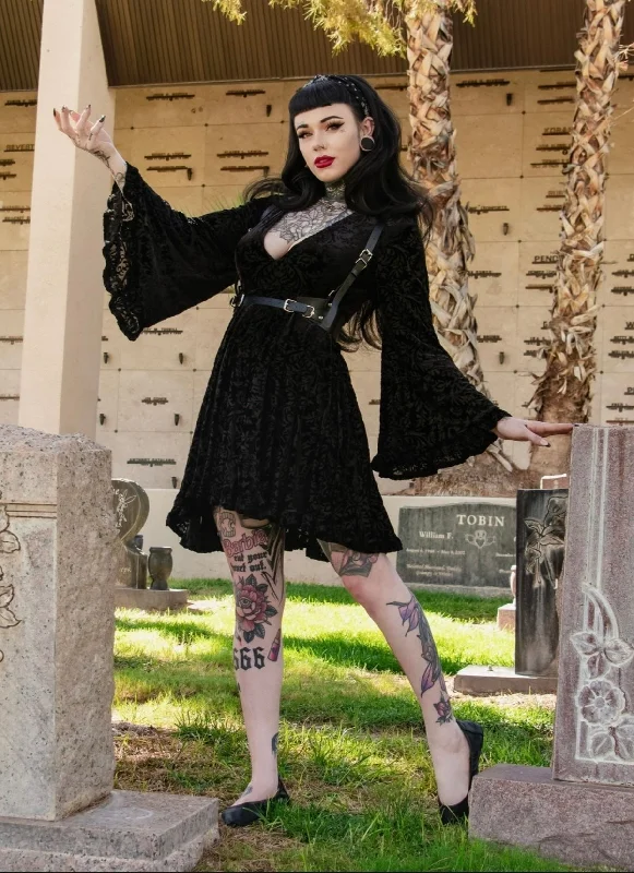 Nyx - Bell Sleeved Velvet Damask Dress with Harness Bodycon Club Sequined