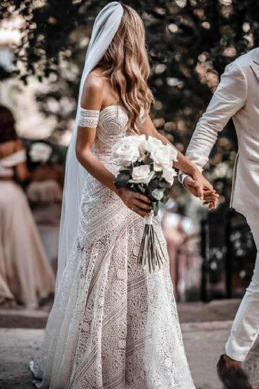 Vintage Mermaid Lace Sweetheart Neck Sheath Sweep Train Wedding Dress Crew Neckline Casual