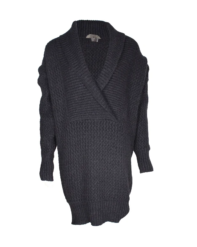 Stella McCartney Knitted Chunky Cardigan in Dark Grey Wool Collared Crew Neck Turtle Neck Stella McCartney Knitted Chunky Cardigan in Dark Grey Wool Collared Crew Neck Turtle Neck